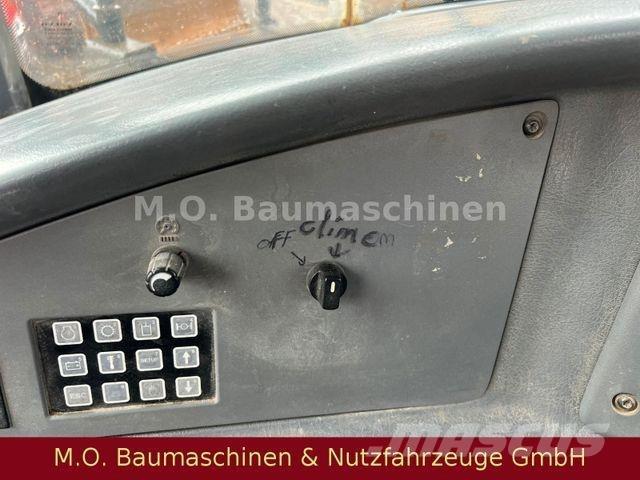Volvo A30D / Dumper / Zglobni demperi