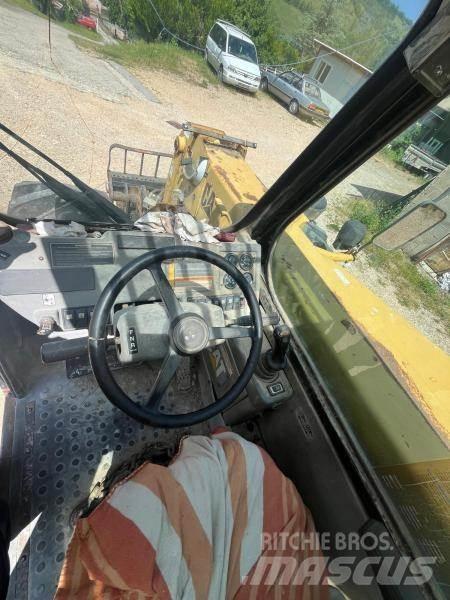 CAT th62 Teleskopski viličari