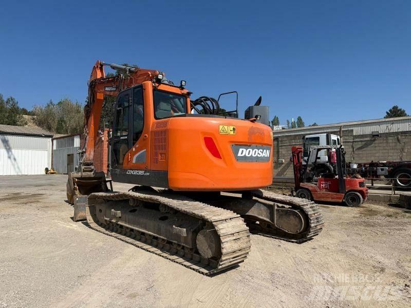 Doosan DX235LCR Bageri gusjeničari