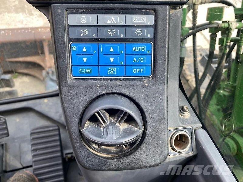 Komatsu PC138-8 Bageri gusjeničari