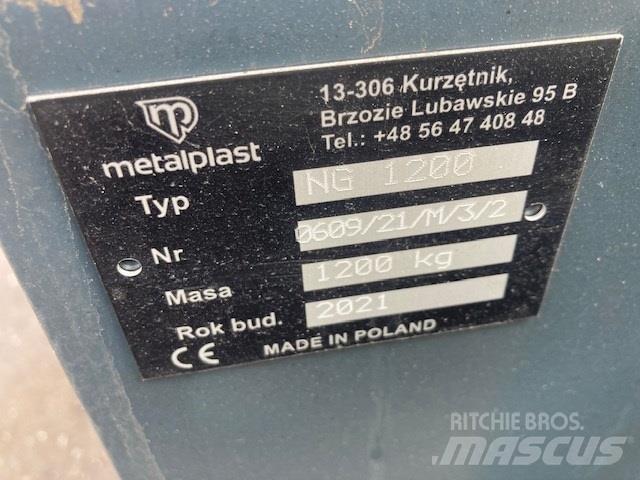  - - -  1500 KG Prednji utegovi