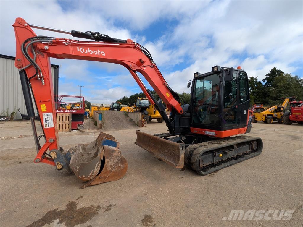Kubota  Mini bageri <7t