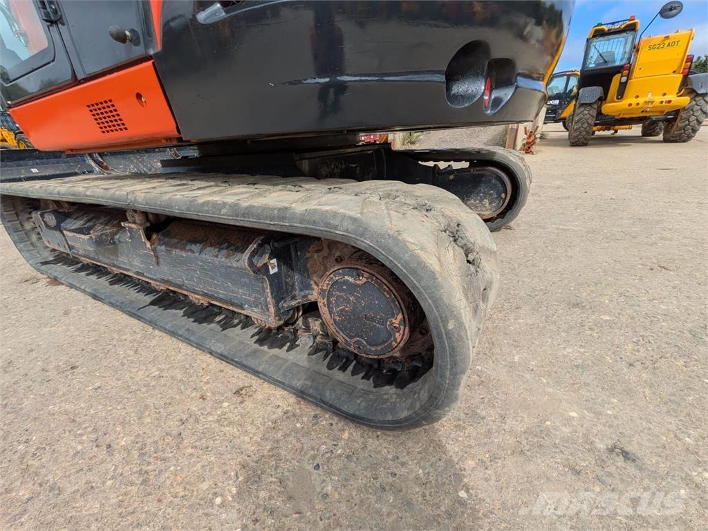 Kubota  Mini bageri <7t