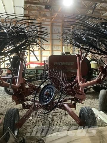 Rhino ER8 Hay Rake Građevinarstvo – ostalo