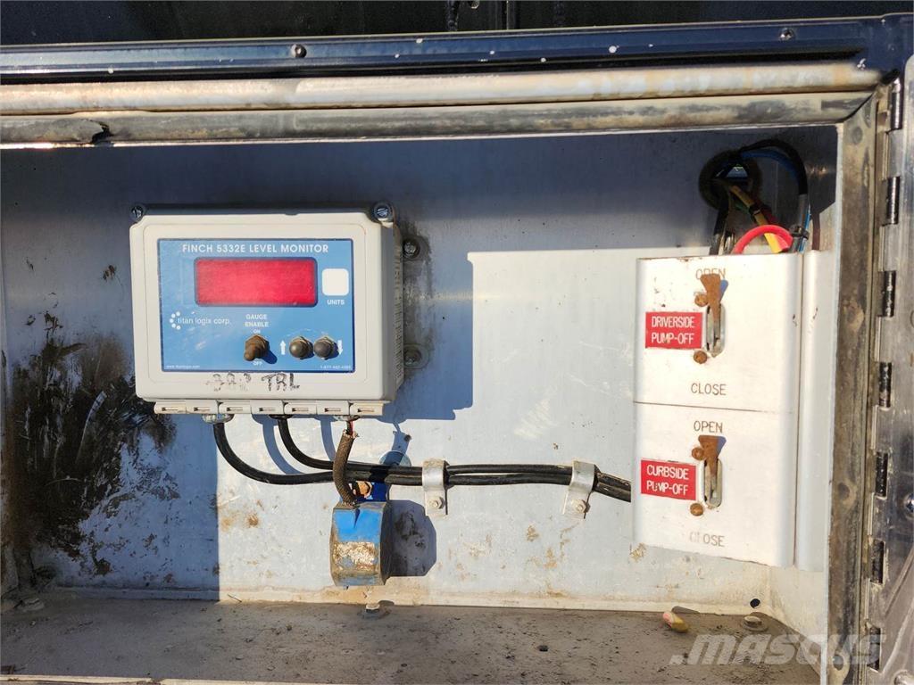 Advance  Tank prikolice