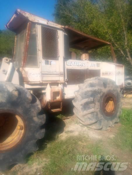 Barko 885 Strojevi za sječu stabala