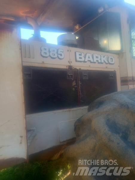 Barko 885 Strojevi za sječu stabala