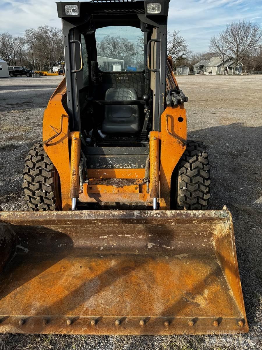 CASE SR250 Skid steer mini utovarivači