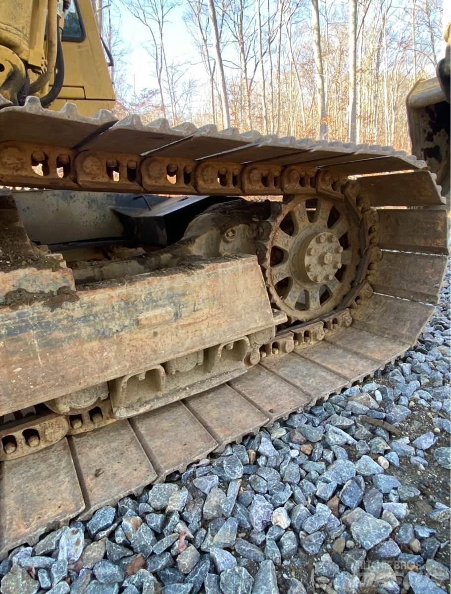 CAT 225 Bageri gusjeničari