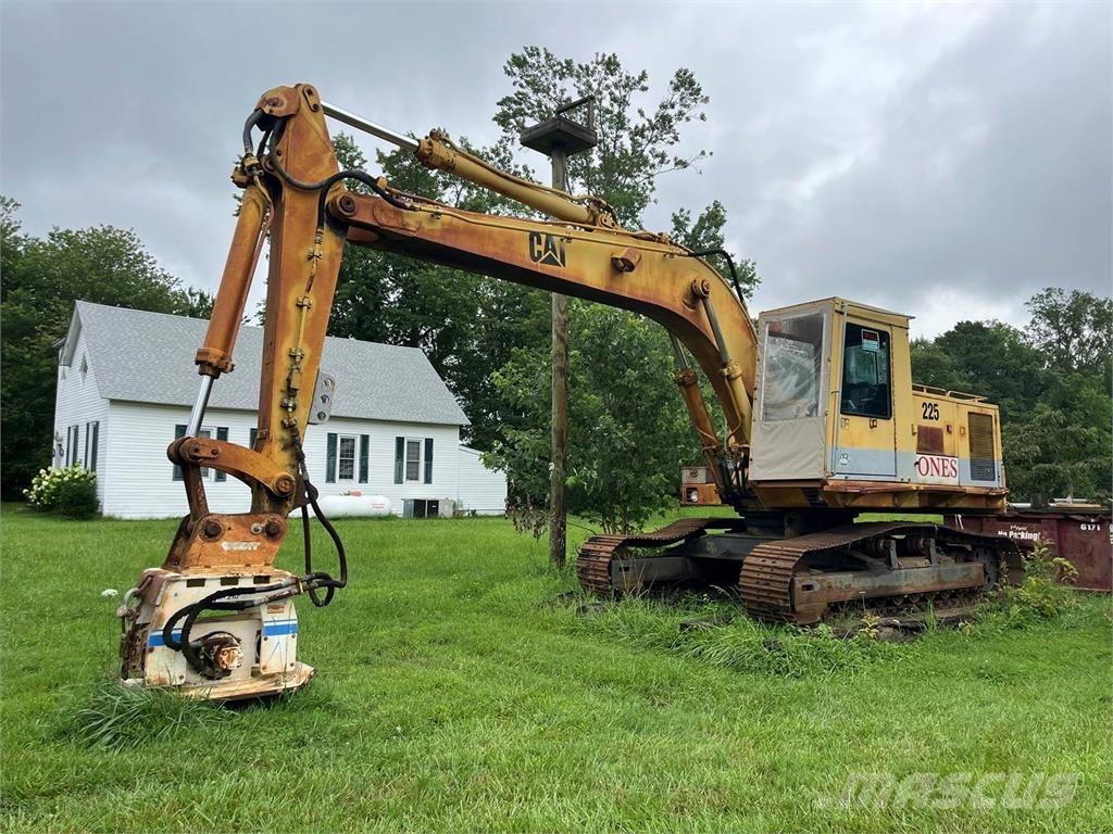 CAT 225 LC Bageri gusjeničari