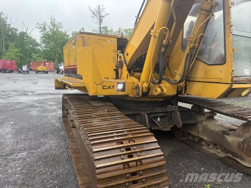 CAT 235B Bageri gusjeničari