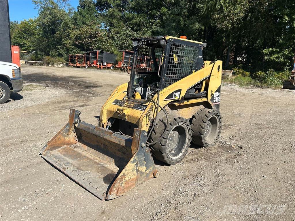 CAT 246B Skid steer mini utovarivači