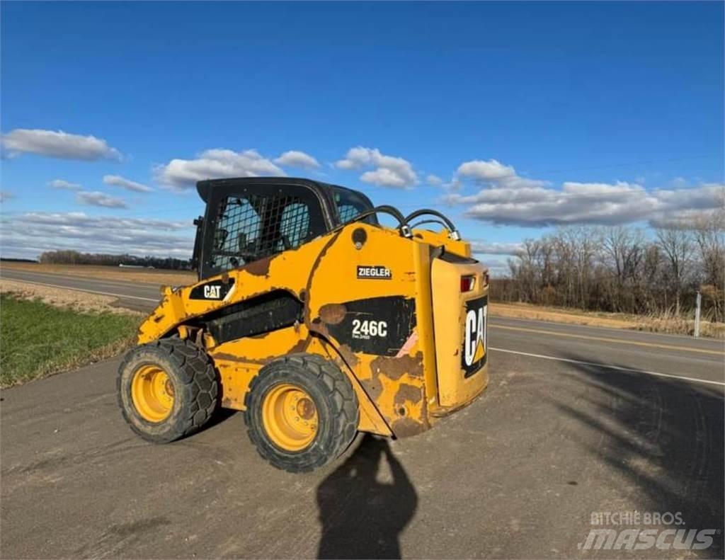 CAT 246C Skid steer mini utovarivači