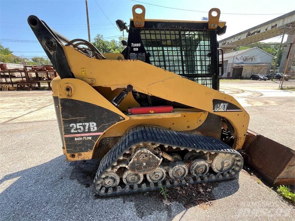 CAT 257B Skid steer mini utovarivači