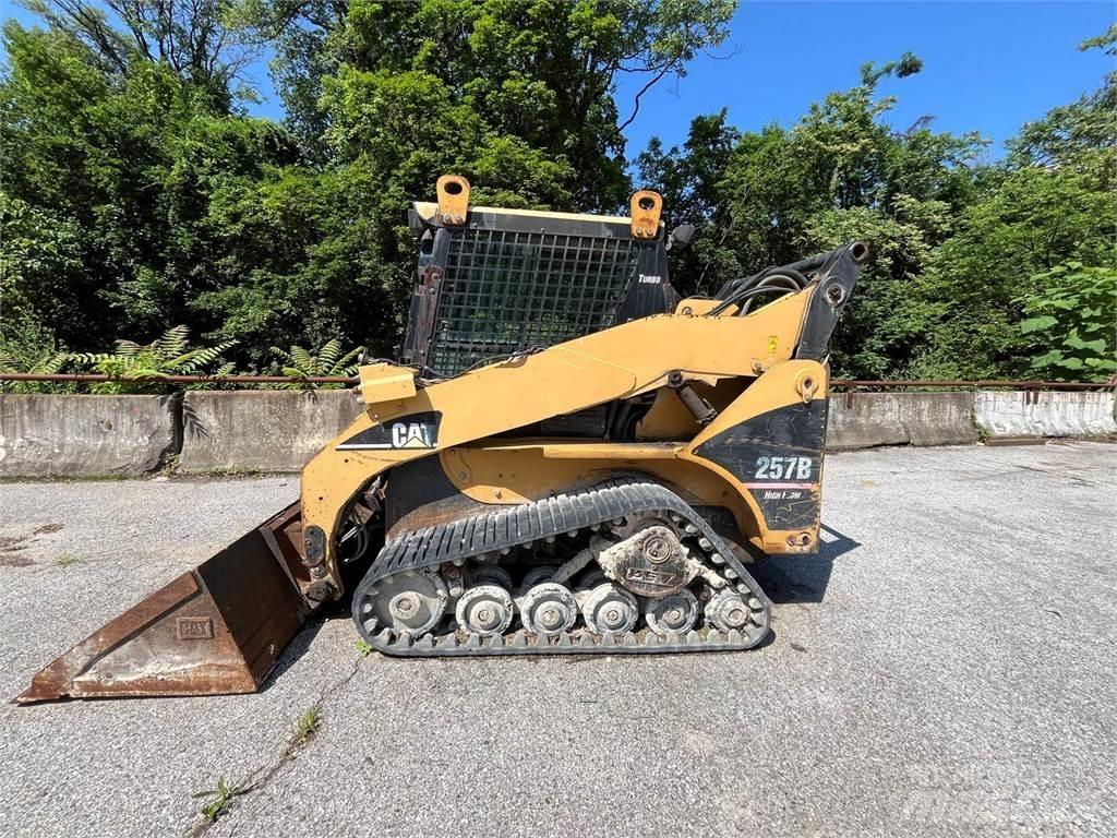 CAT 257B Skid steer mini utovarivači