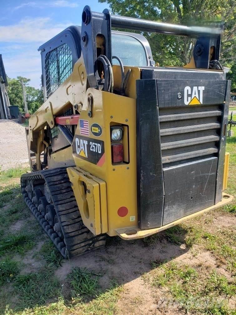 CAT 257D Skid steer mini utovarivači