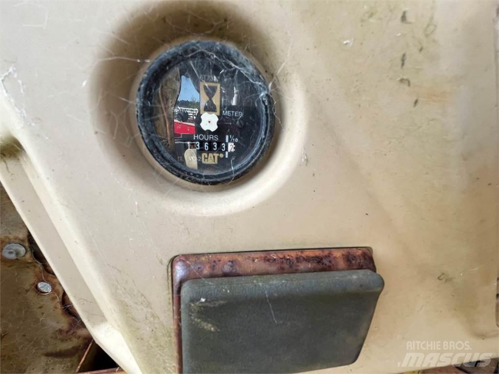 CAT 320 Bageri gusjeničari