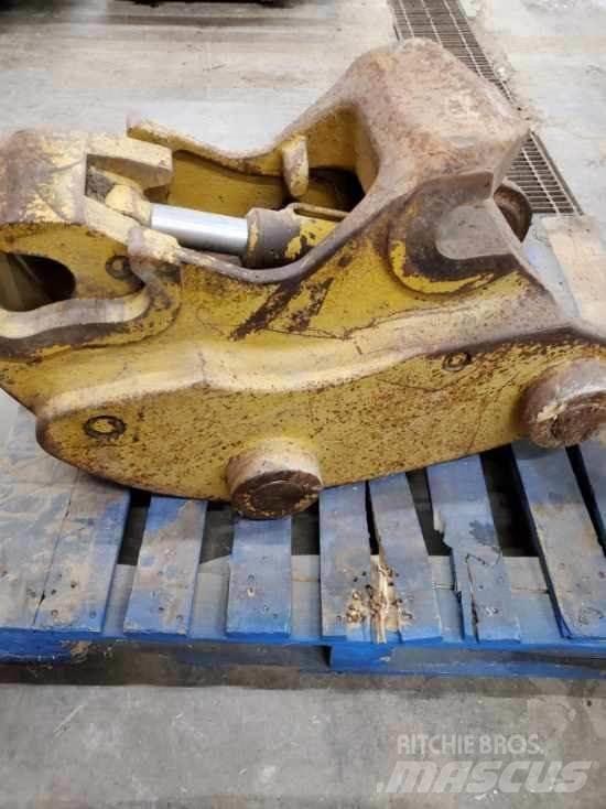 CAT 320DL Brze spojnice