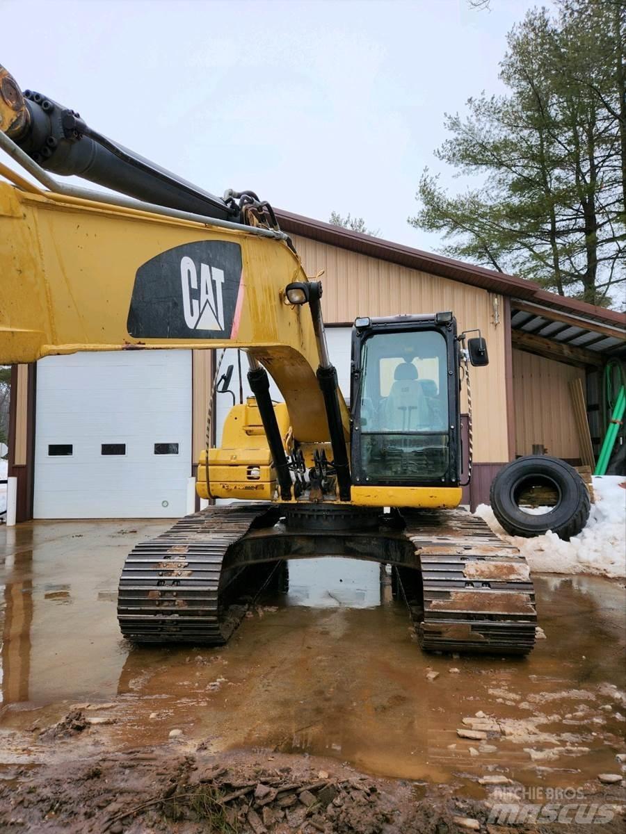 CAT 320DL Bageri gusjeničari