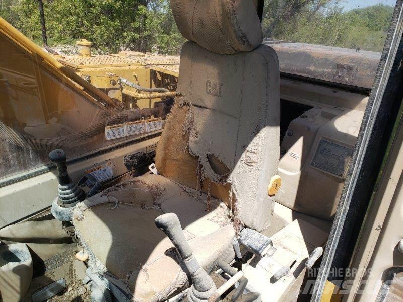 CAT 320L Bageri gusjeničari