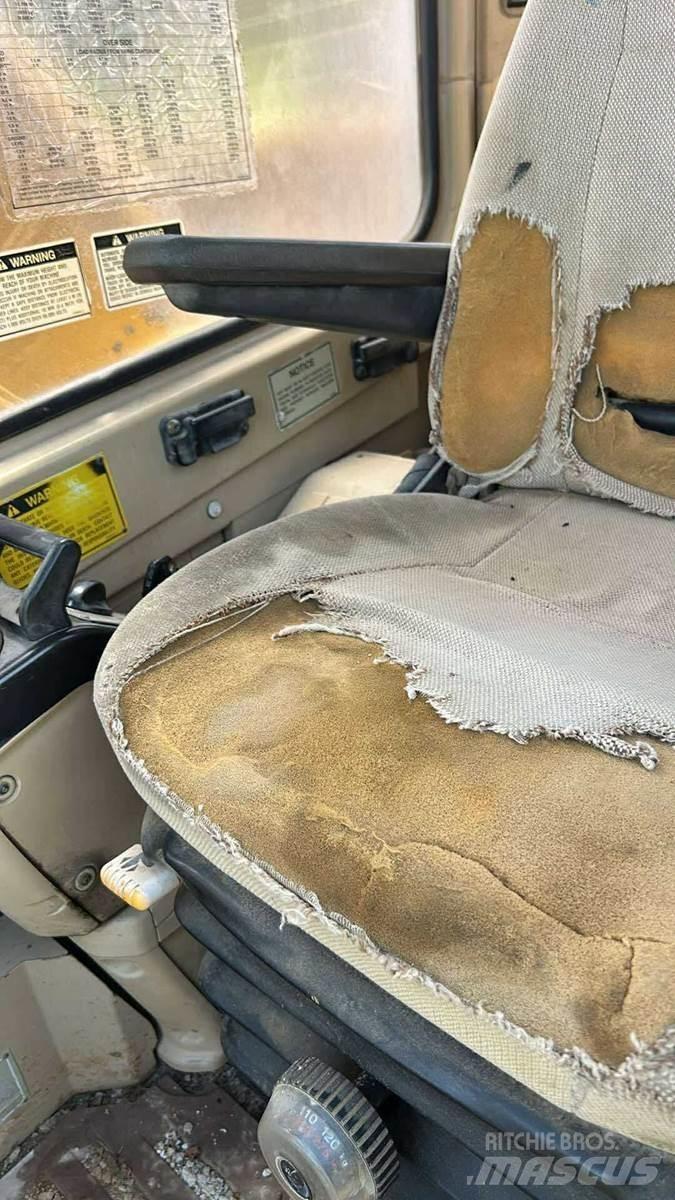 CAT 320L Bageri gusjeničari