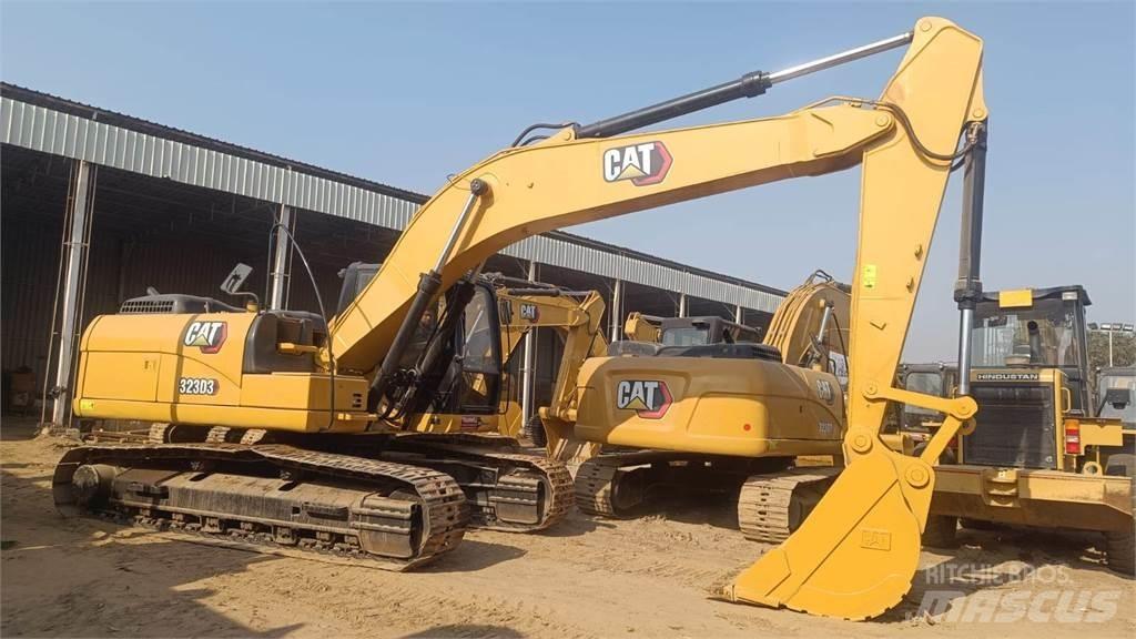 CAT 323D3 Bageri gusjeničari