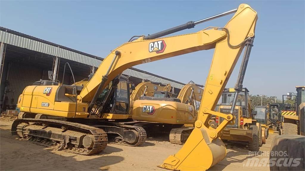 CAT 323D3 Bageri gusjeničari