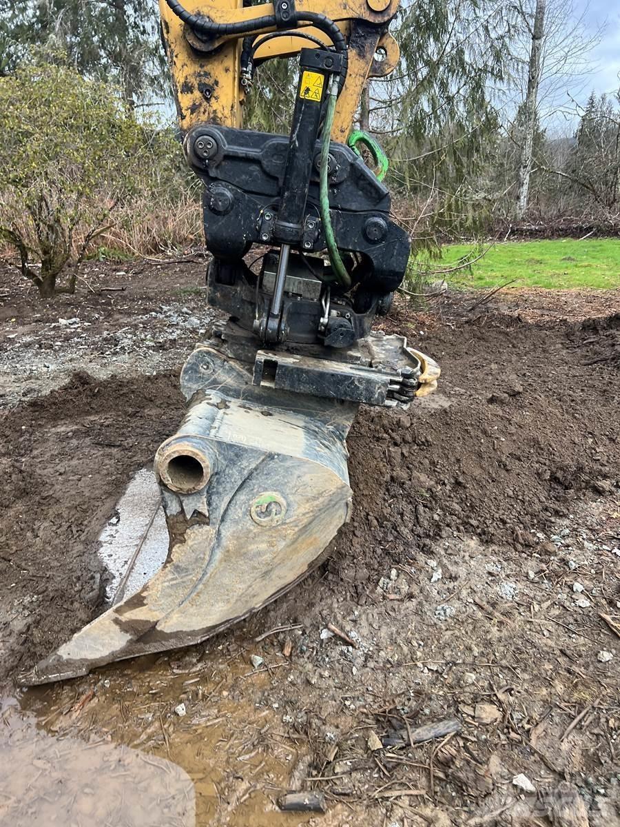 CAT 325 Bageri gusjeničari