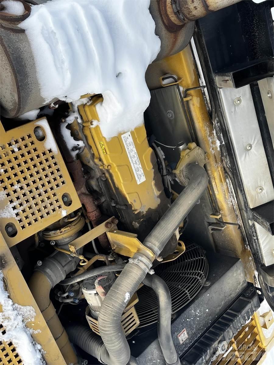 CAT 330CL Bageri gusjeničari