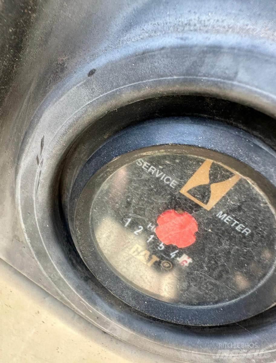 CAT 330CL Bageri gusjeničari