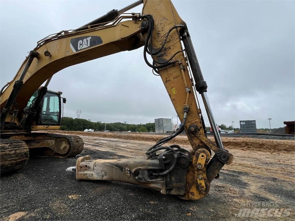 CAT 330DL Bageri gusjeničari