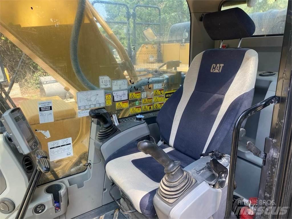 CAT 330FL Bageri gusjeničari