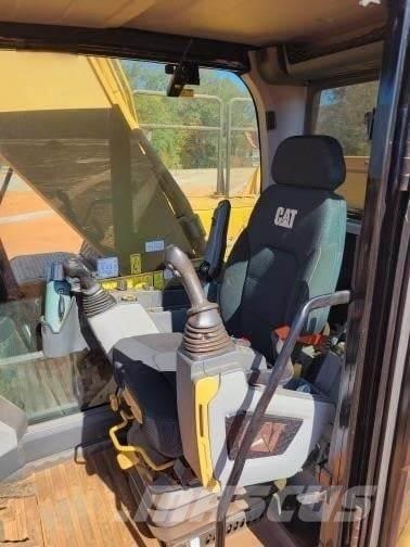 CAT 340 Bageri gusjeničari