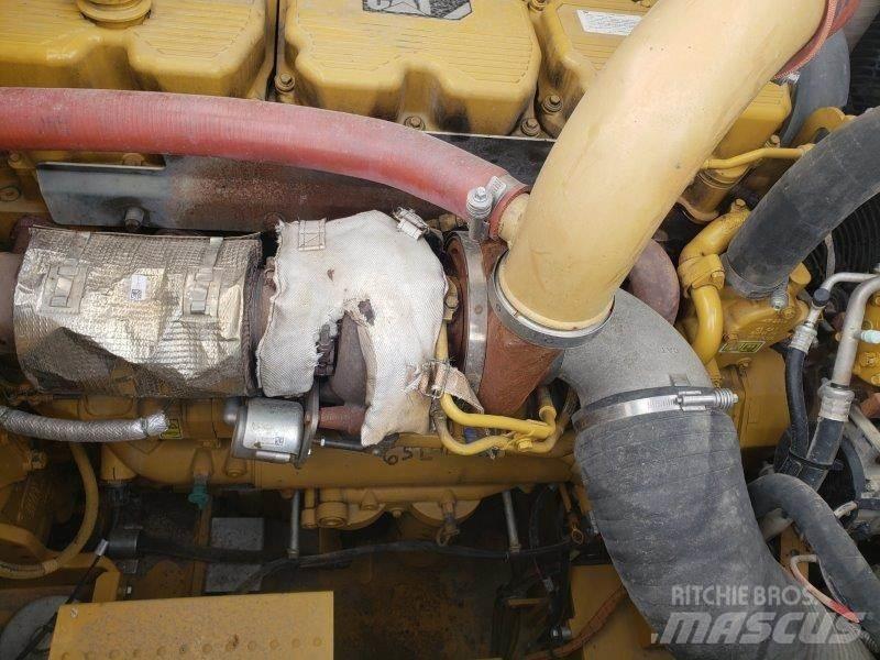 CAT 390FL Bageri gusjeničari