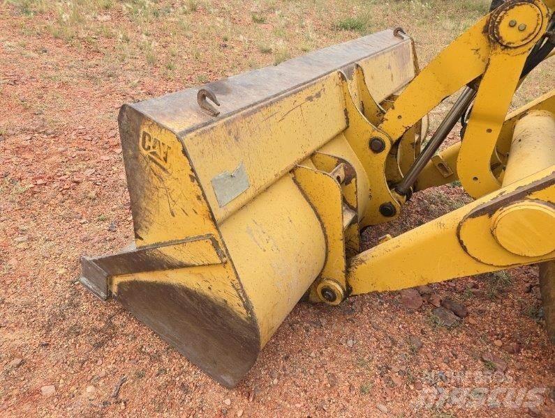 CAT 420D Utovarni rovokopači