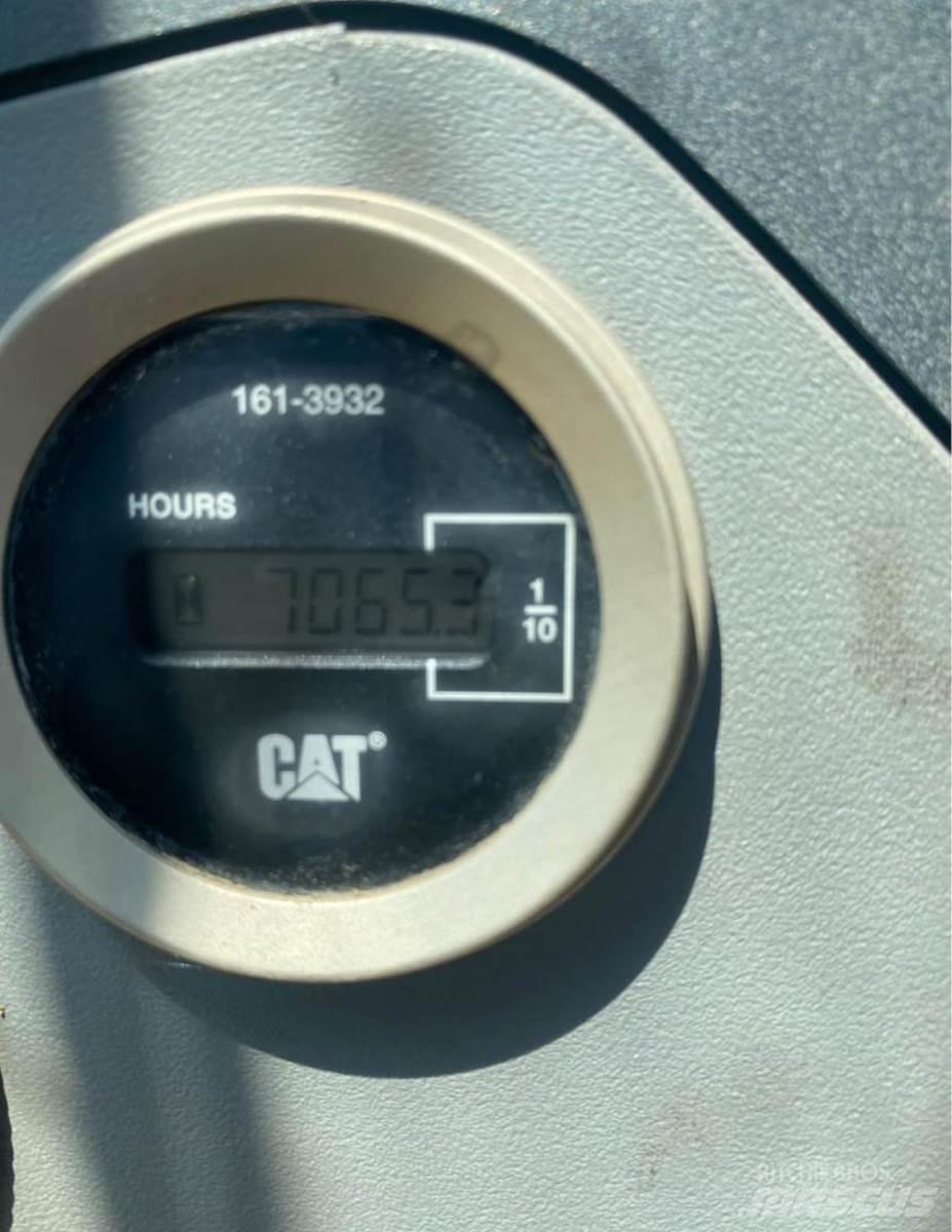 CAT 420E Utovarni rovokopači