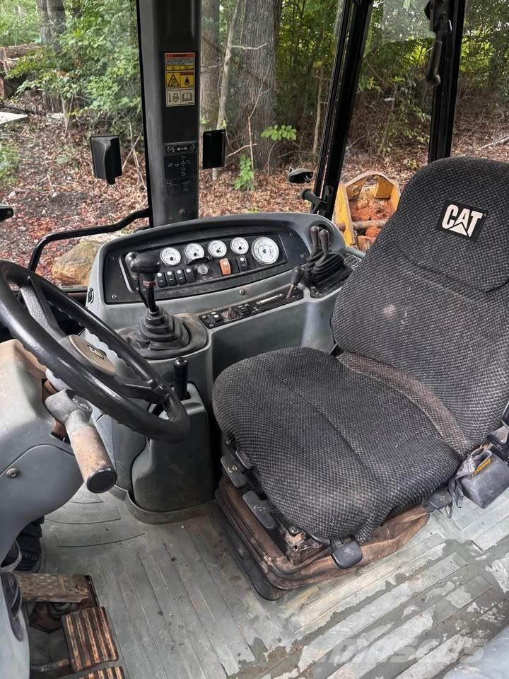 CAT 430D Utovarni rovokopači