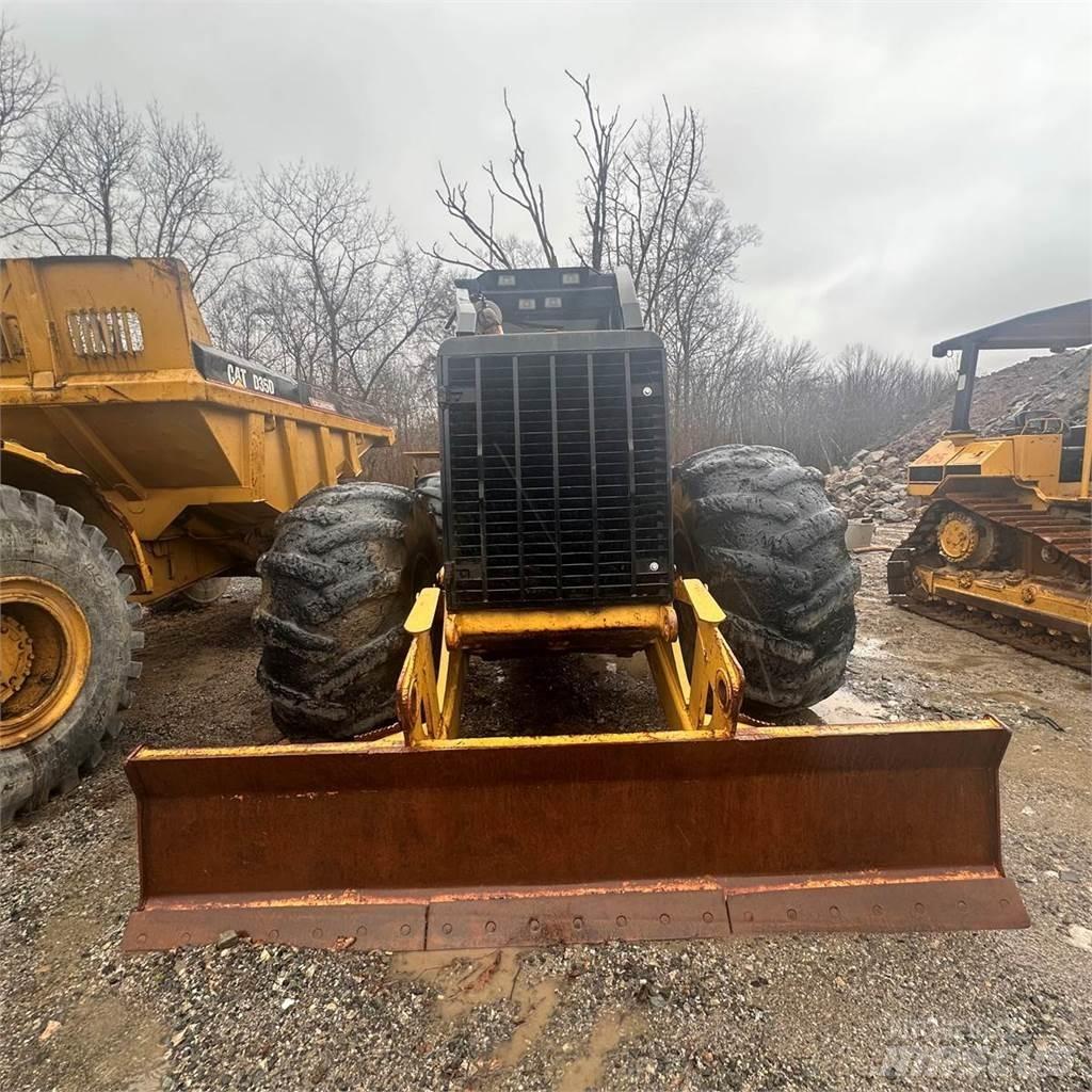CAT 545 Skideri