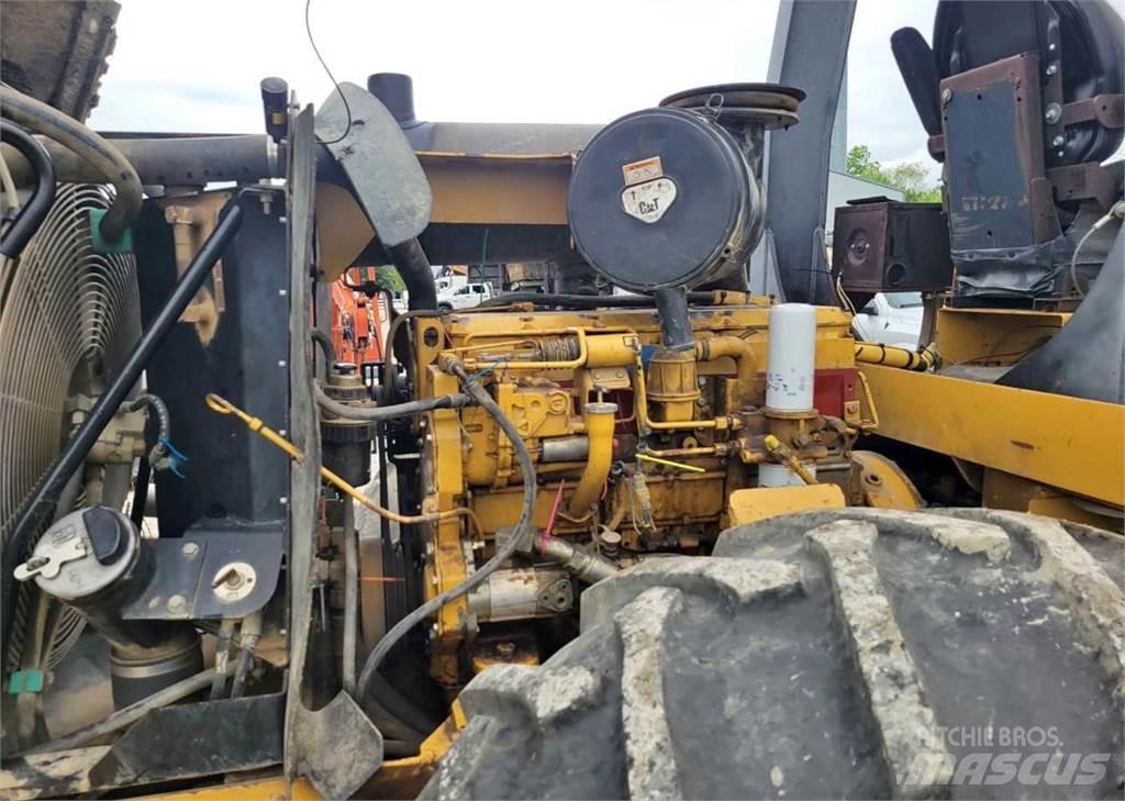CAT 563C Kompaktori zemlje