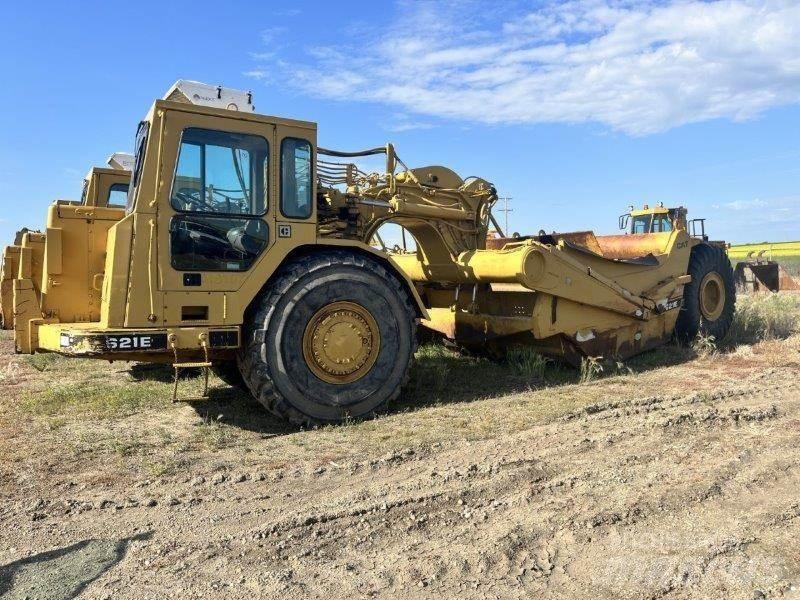 CAT 621E Strugači