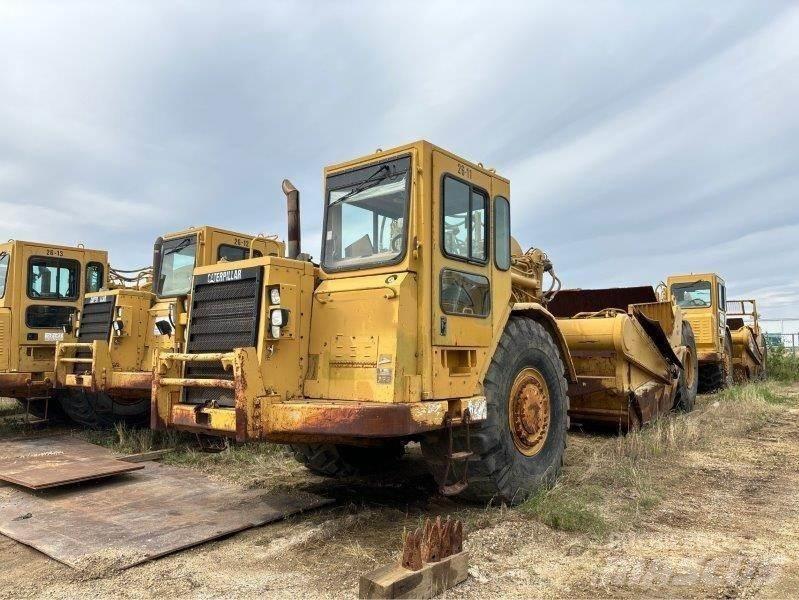 CAT 621F Strugači
