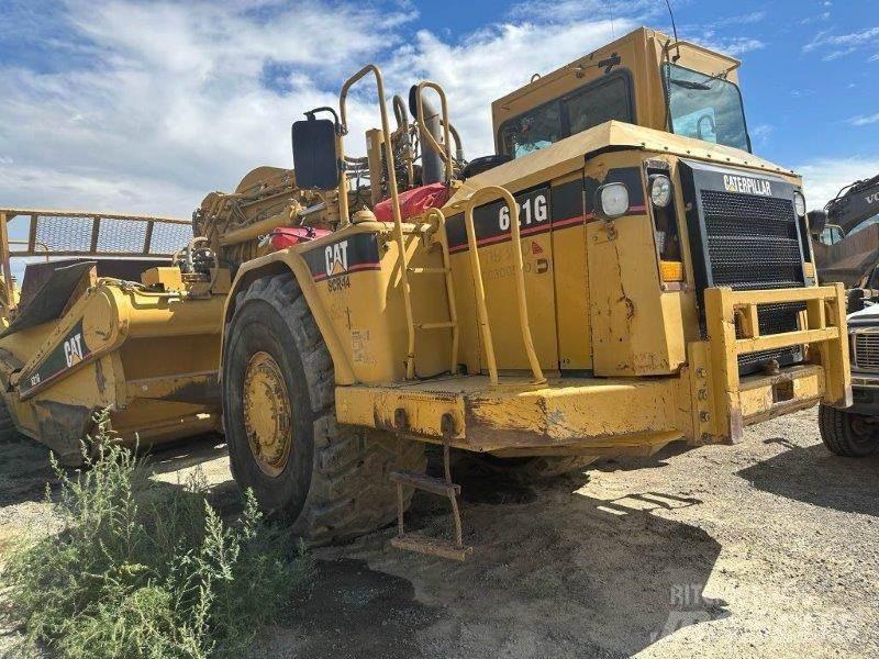 CAT 621G Strugači