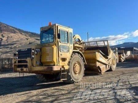 CAT 621G Strugači