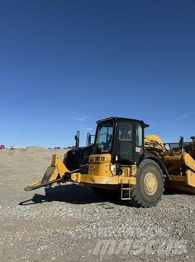 CAT 627 Strugači