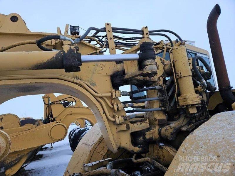 CAT 627B Strugači