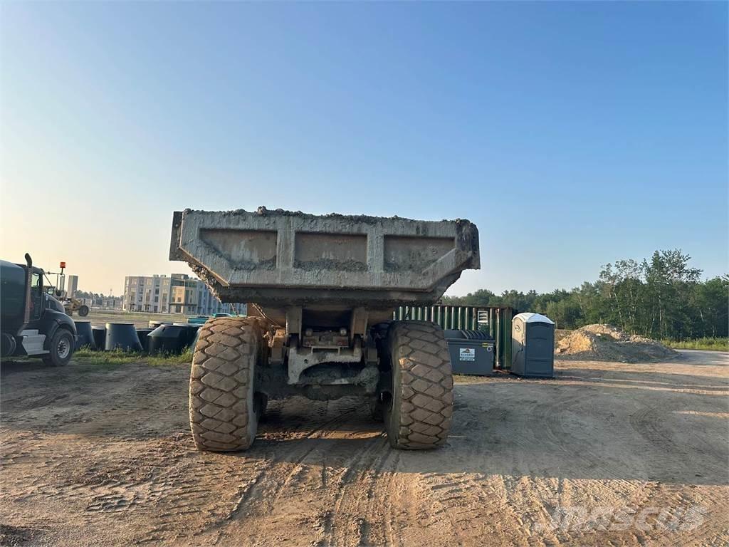CAT 740 Zglobni demperi