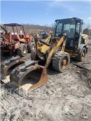CAT 906H2 Utovarivači na kotačima