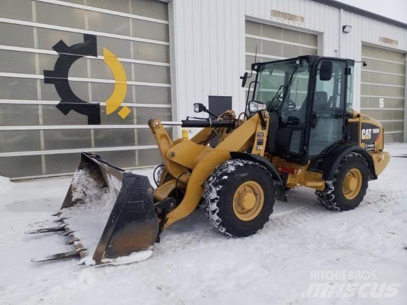 CAT 906M Utovarivači na kotačima
