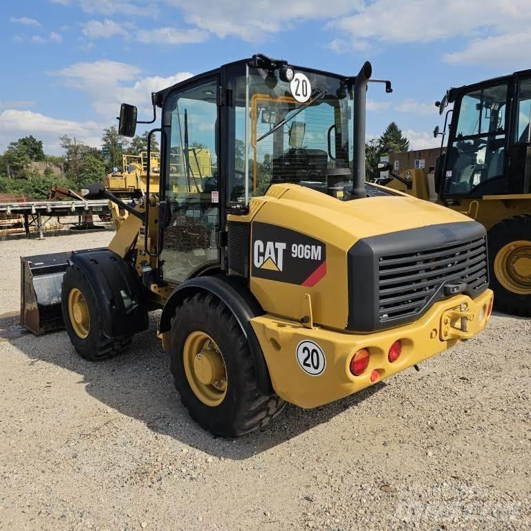 CAT 906M Utovarivači na kotačima