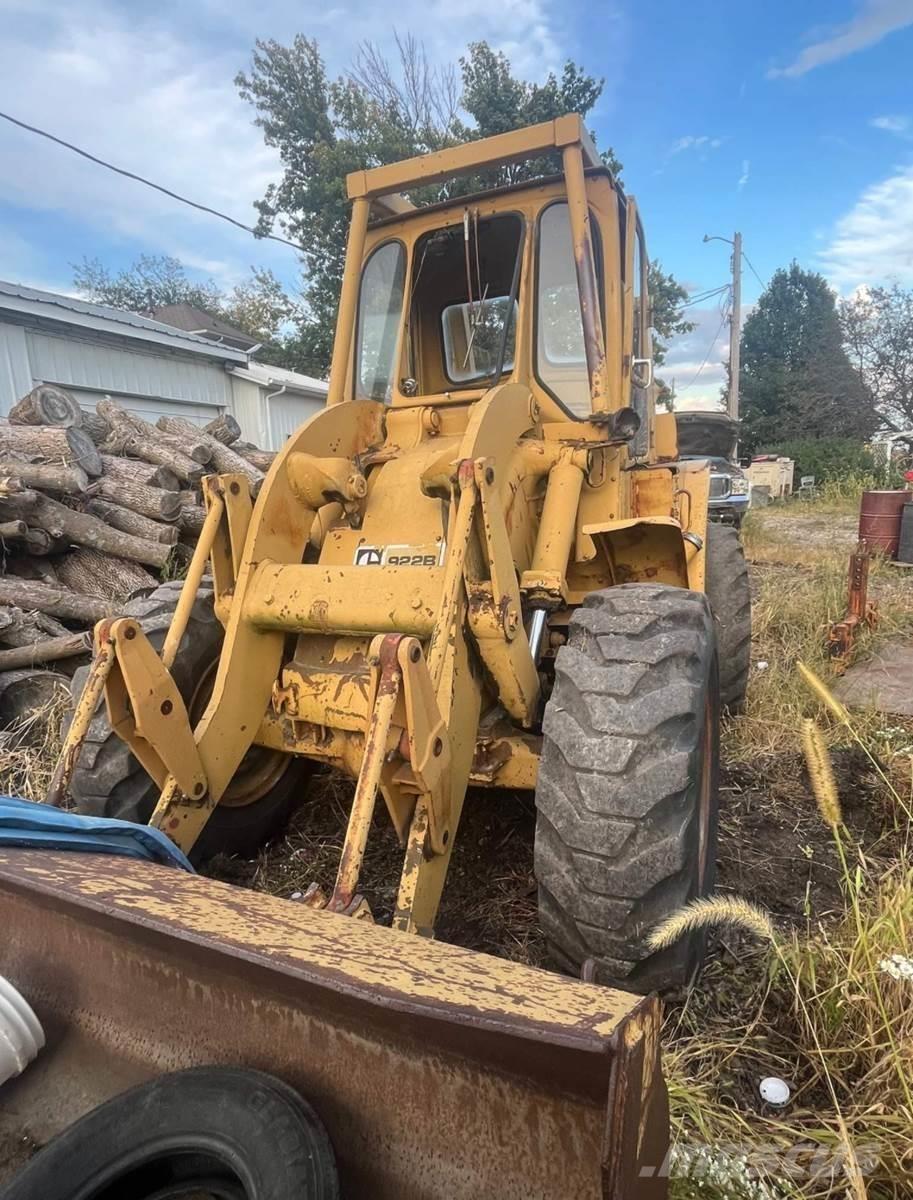 CAT 922B Utovarivači na kotačima